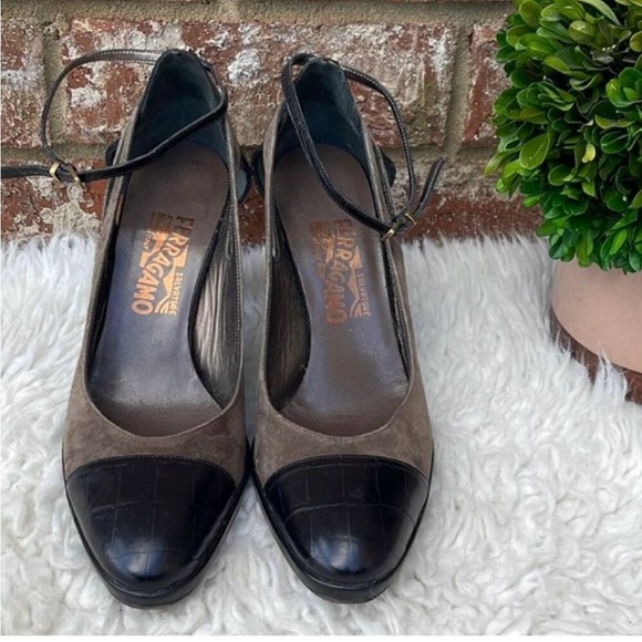 Salvatore Ferragamo Shoes - Salvatore Ferragamo Taupe/Black Suede & Embossed Leather Women's Pumps 6.5